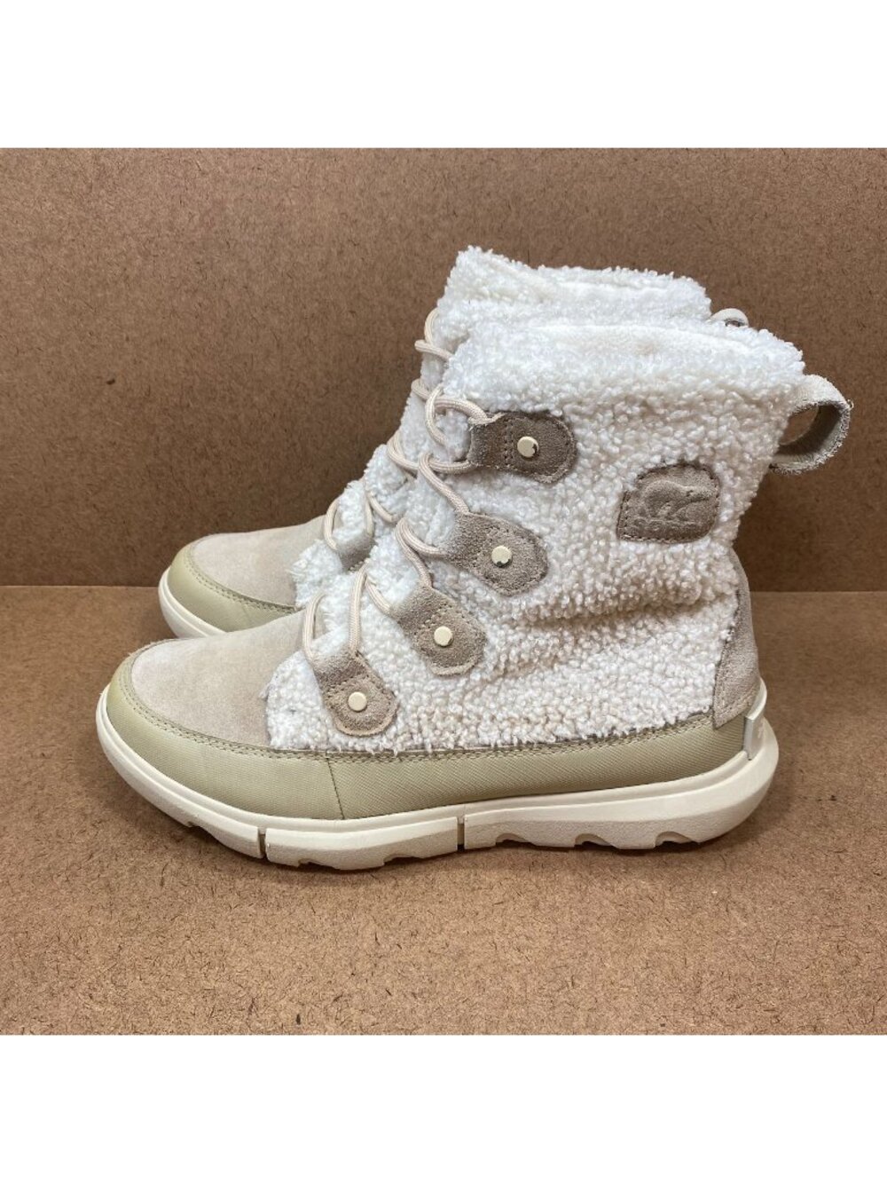 Sorel Womens Explorer ll Joan Cozy Size 8.5 Beige Winter Boots Faux Shearling